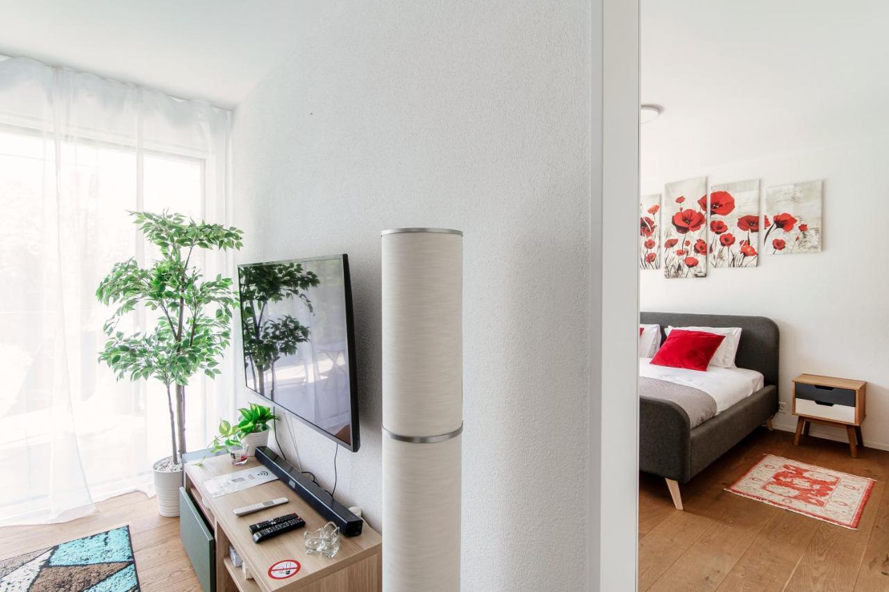 Appartamento [LOCARNO-LIDO] Esclusivo Gioiello a ☆☆☆☆☆ con Wifi e Netflix Esterno foto